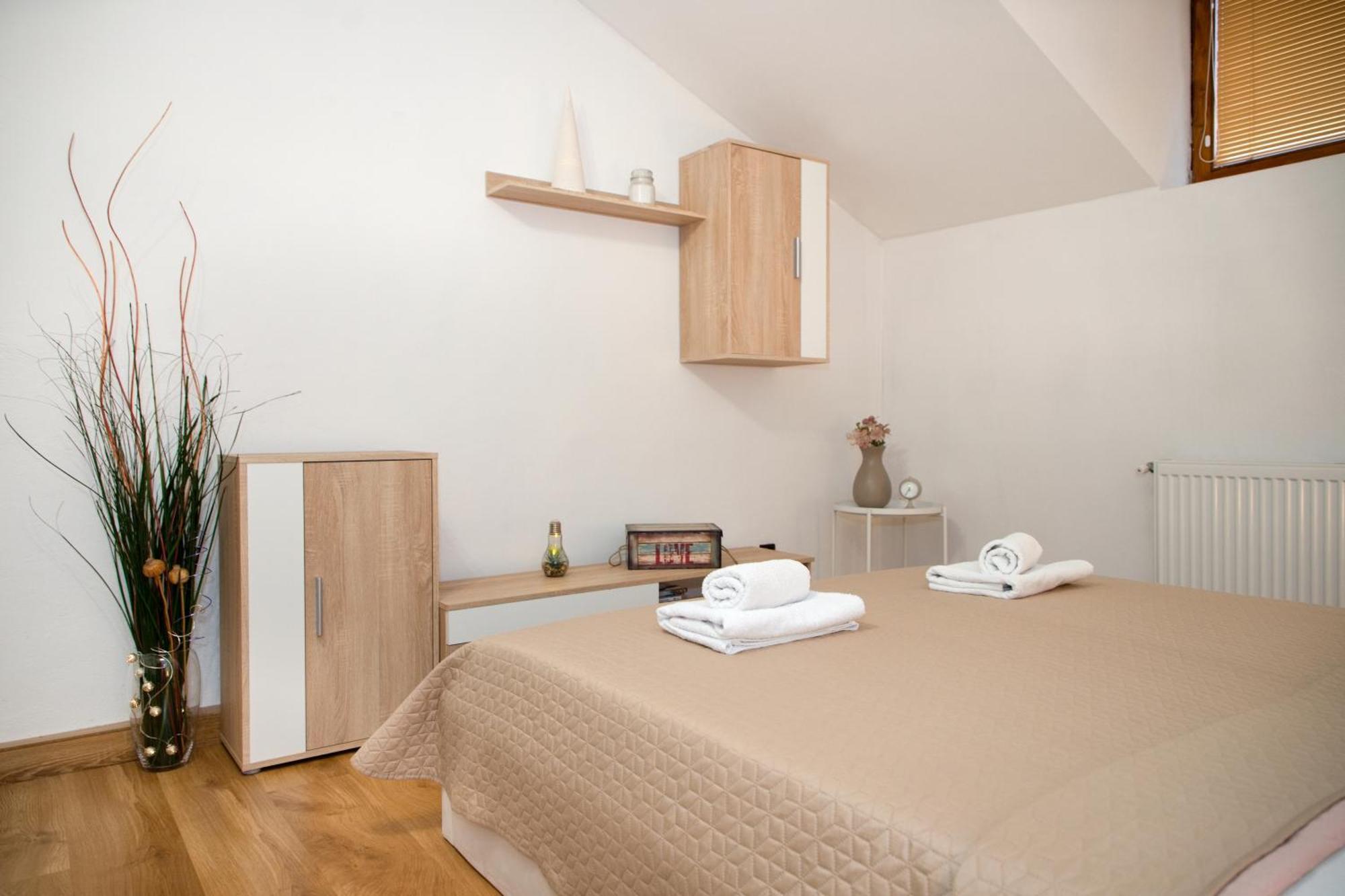 Apartman Ivka Brezno Buitenkant foto